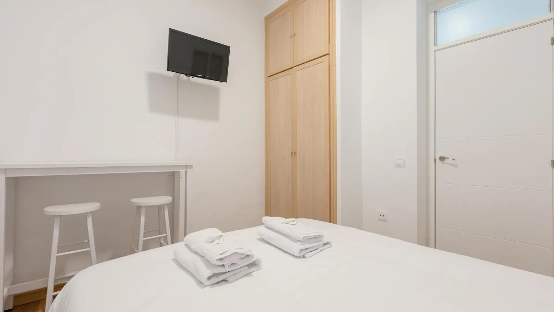 Homestay Alameda Corner Apartment Seville